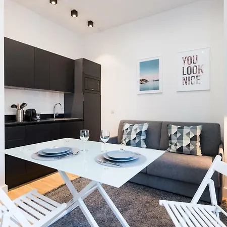 Apartment 1 Cassini - Magnifique Studio Climatise - Garibaldi - Port Nice